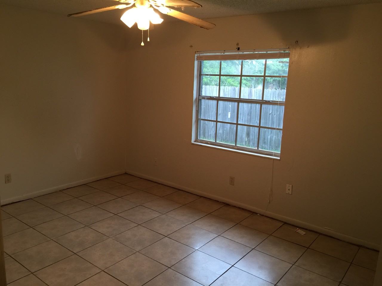3072 Saint Paul Dr - Photo 4 of 14