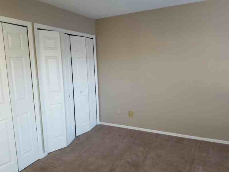 925 Clyde Ave #D - Photo 5 of 11