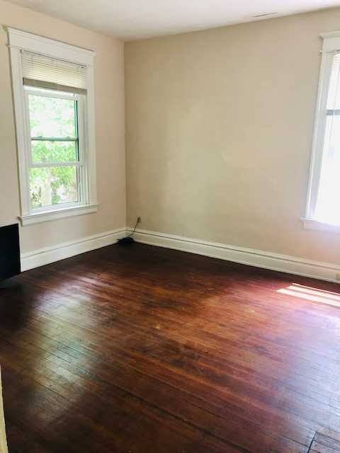 2336 Stratford Ave - Photo 5 of 11