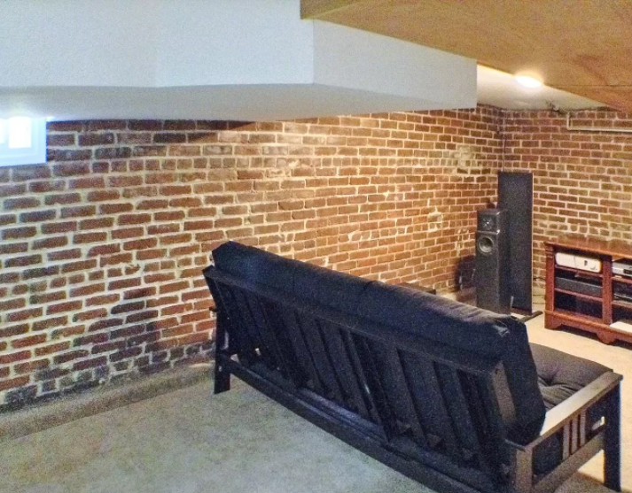 4524 Beach Ct - Photo 6 of 21