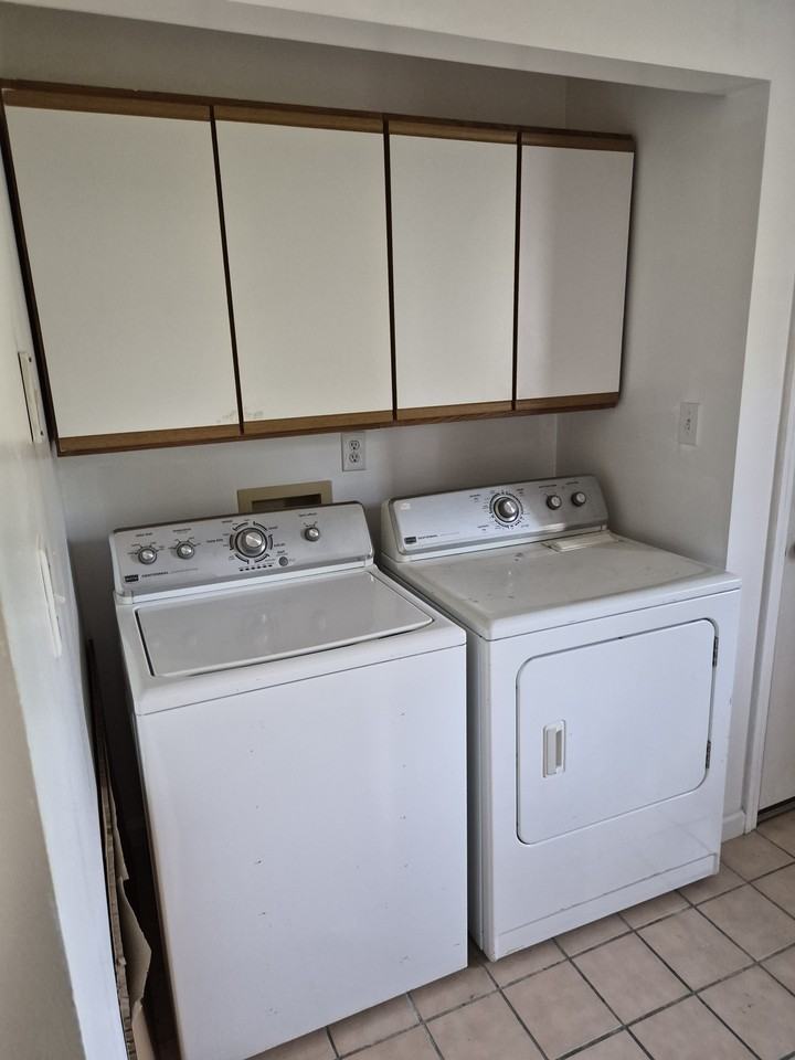 400 Chestnut St #3 - Photo 3 of 13