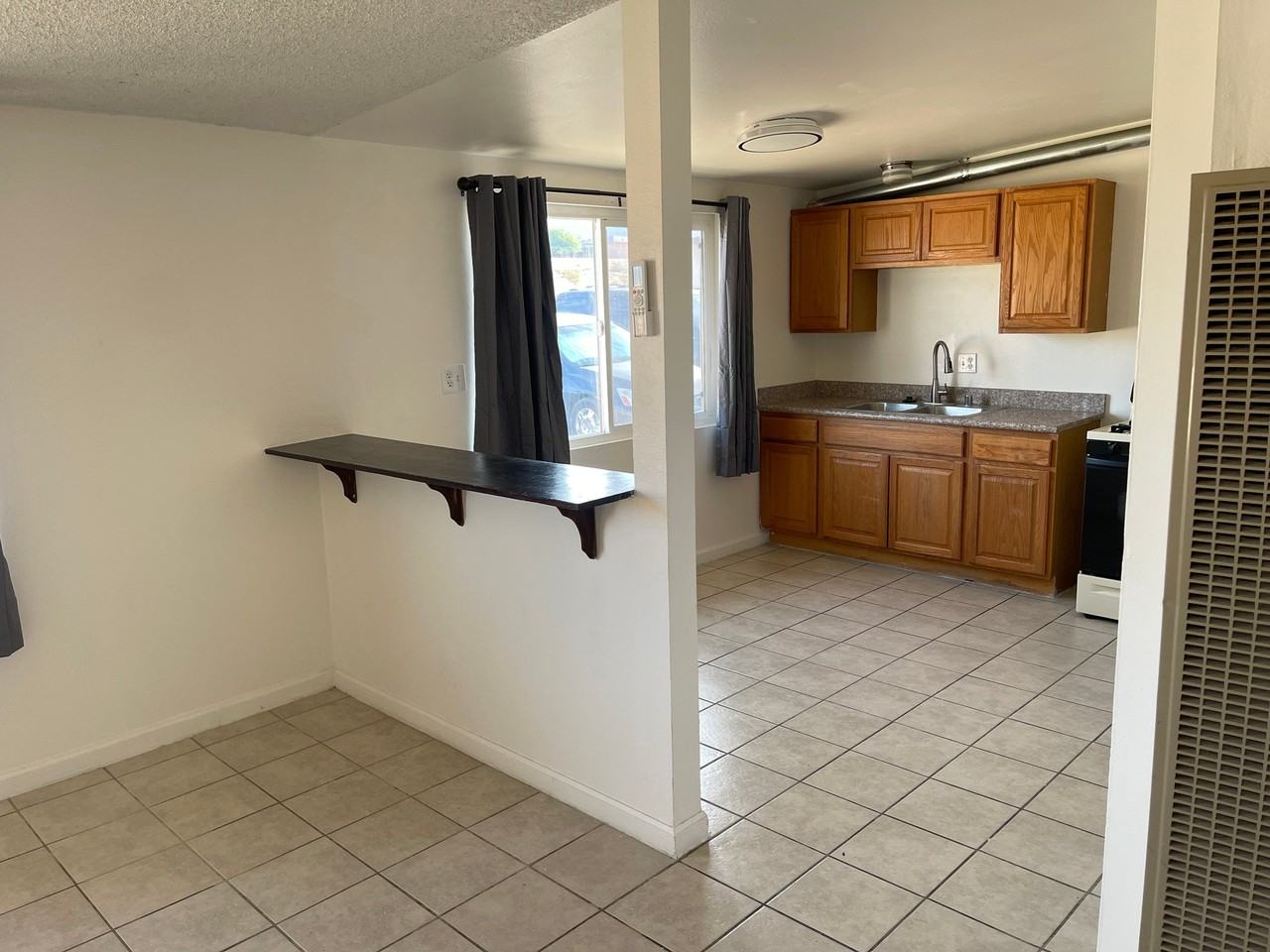73858 Sun Valley Dr - Photo 3 of 20