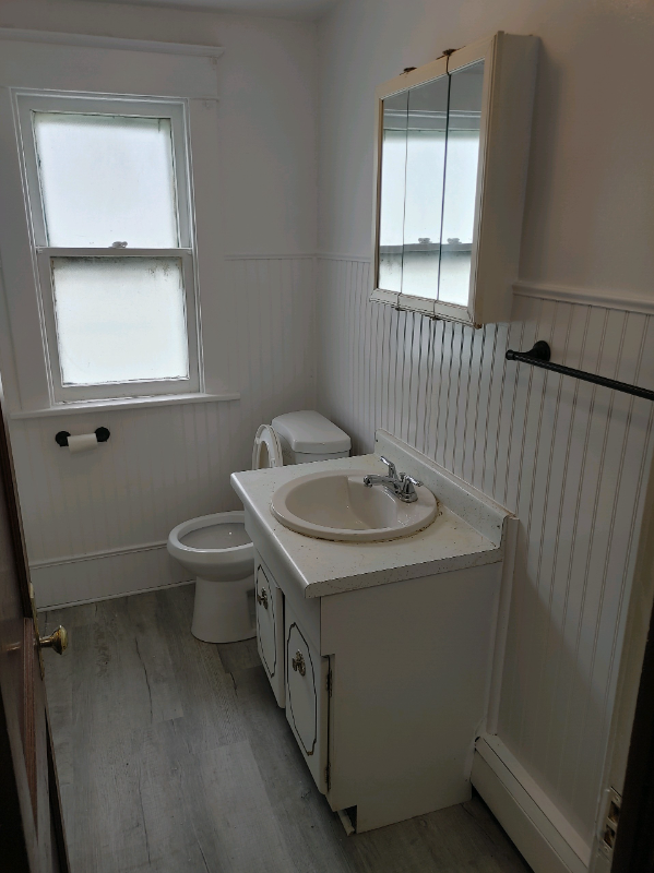 267 Davidson Ave - Photo 2 of 5