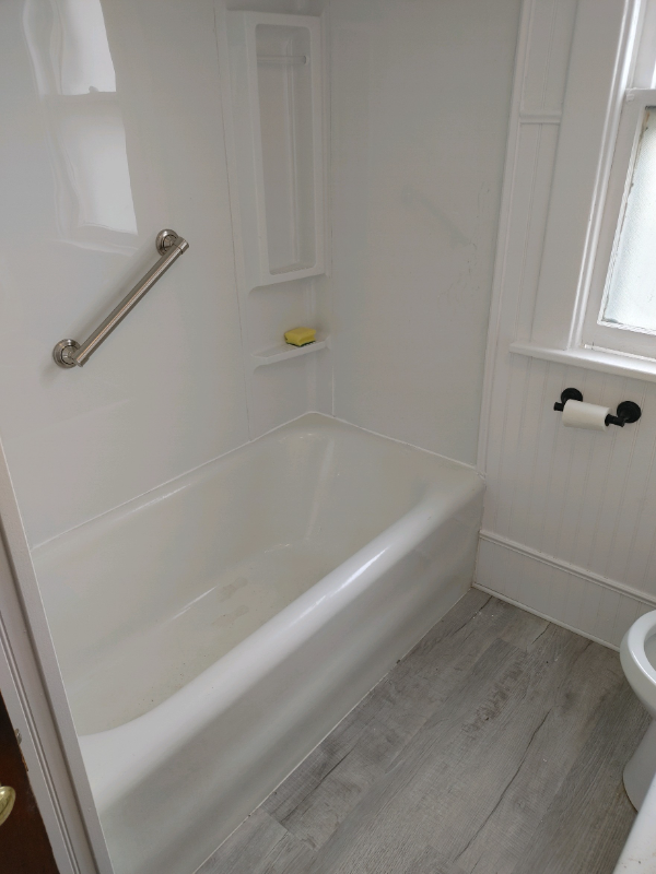 267 Davidson Ave - Photo 3 of 5