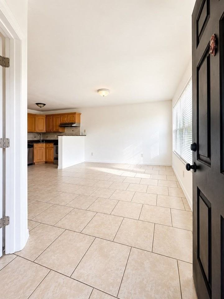 4772 Walden Cir - Photo 4 of 12