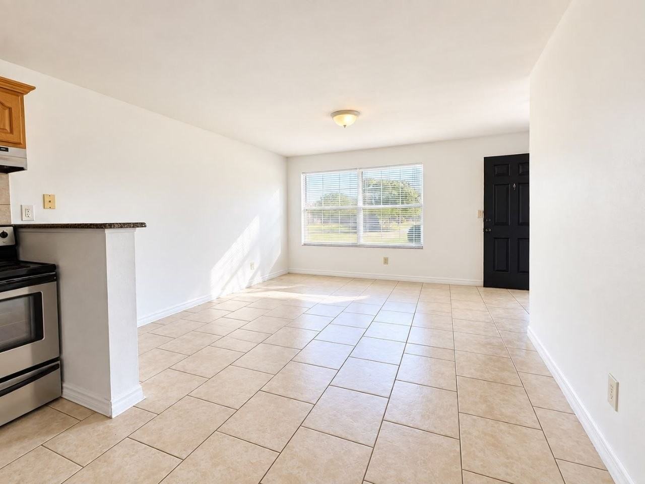 4772 Walden Cir - Photo 7 of 12