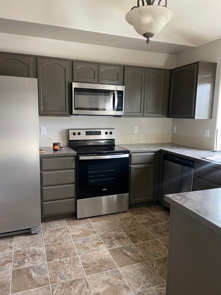908 S Salish Ct - Photo 3 of 19