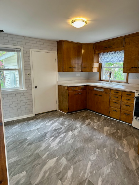 1817 Lewis St - Photo 3 of 8