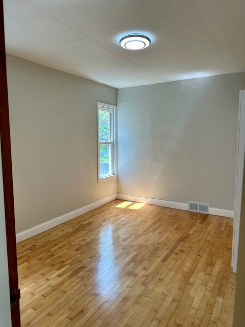 1817 Lewis St - Photo 7 of 8