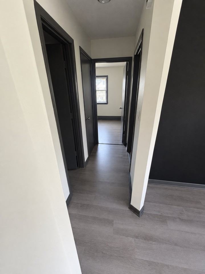 1809 Arlington Ave #11 - Photo 4 of 8