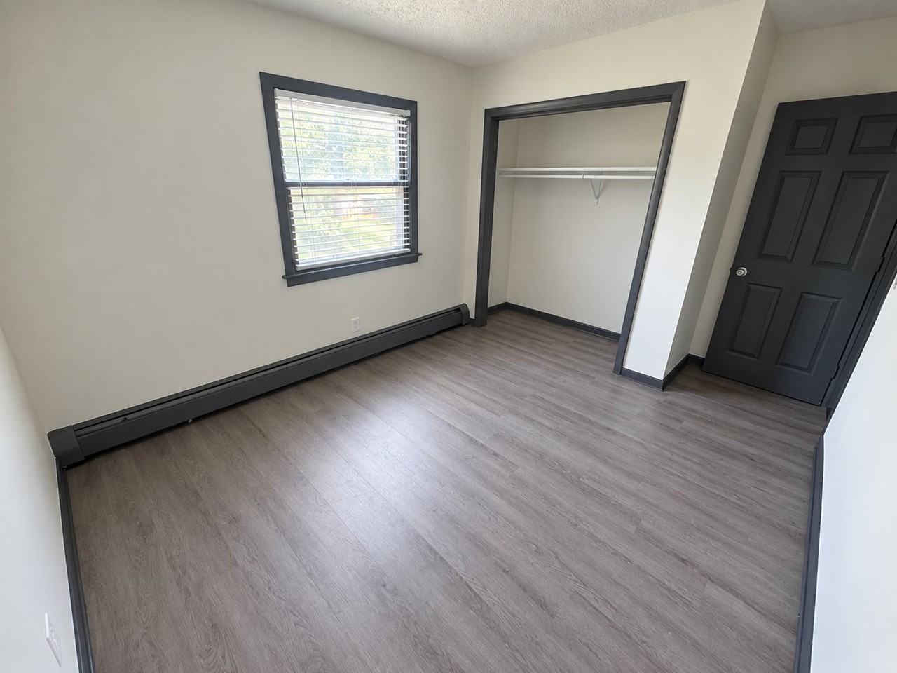 1809 Arlington Ave #11 - Photo 6 of 8