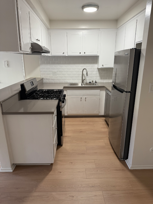 711 Westmount Dr #101 - Photo 3 of 20