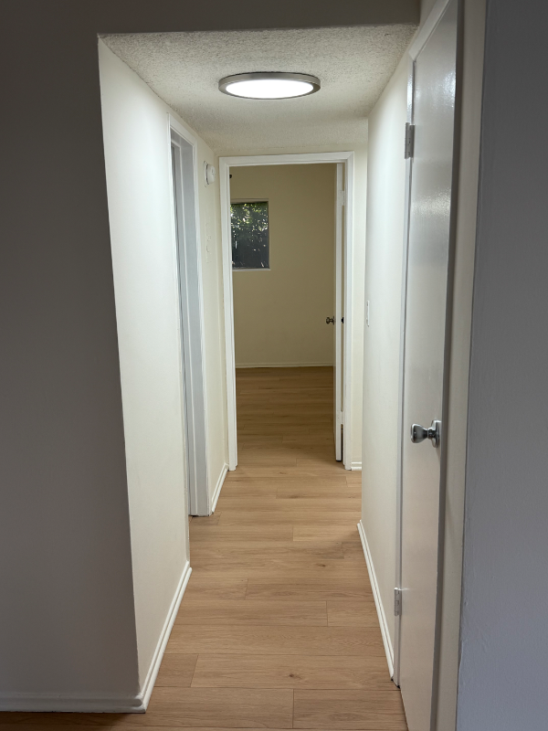 711 Westmount Dr #101 - Photo 6 of 20