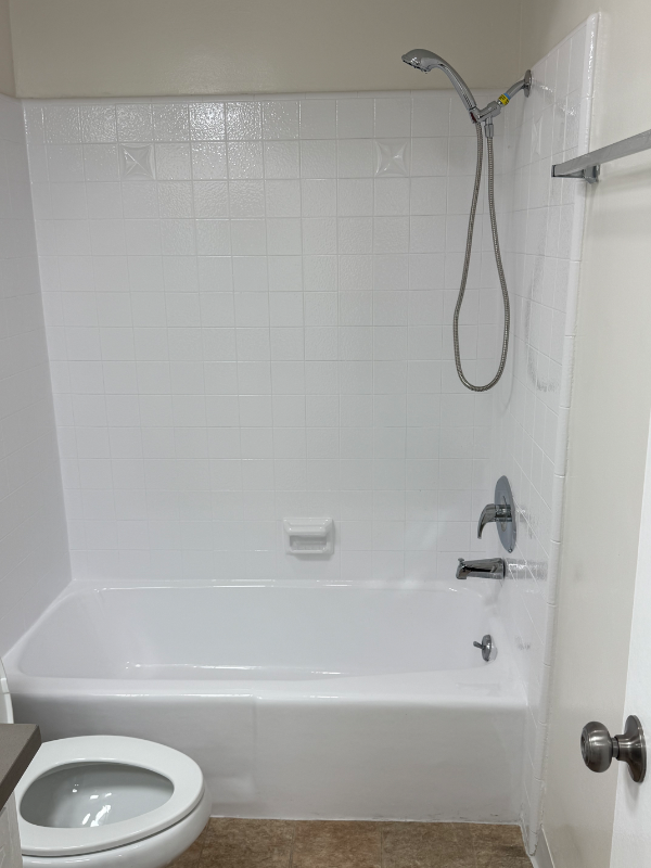 711 Westmount Dr #101 - Photo 7 of 20