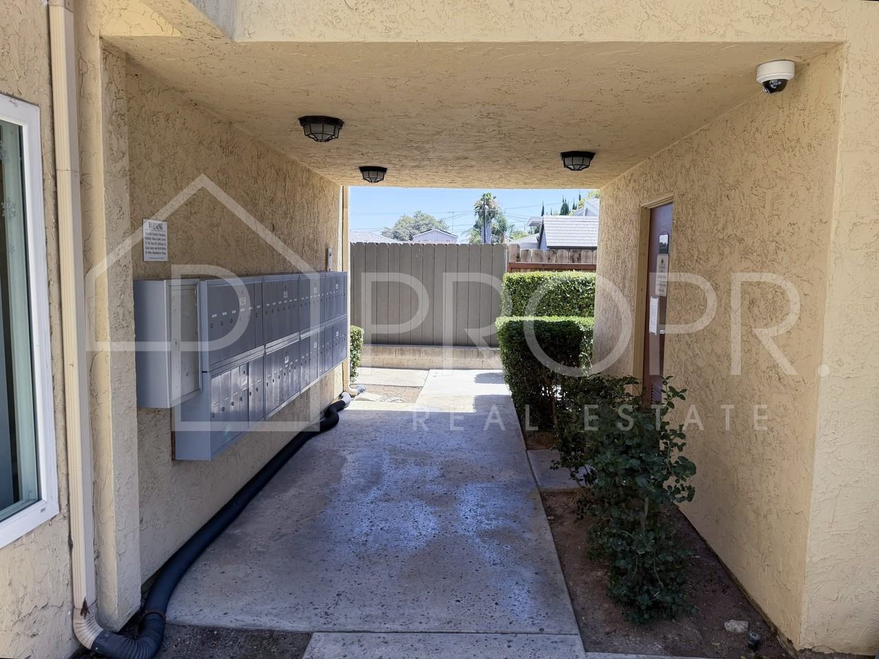 3240 Olive Street | Olive Apartments | Move In Specials | - Photo 6 of 23