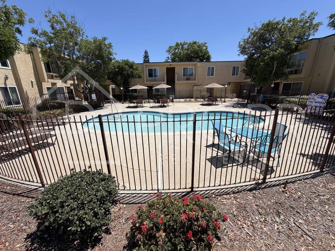 3240 Olive Street | Olive Apartments | Move In Specials | - Photo 7 of 23