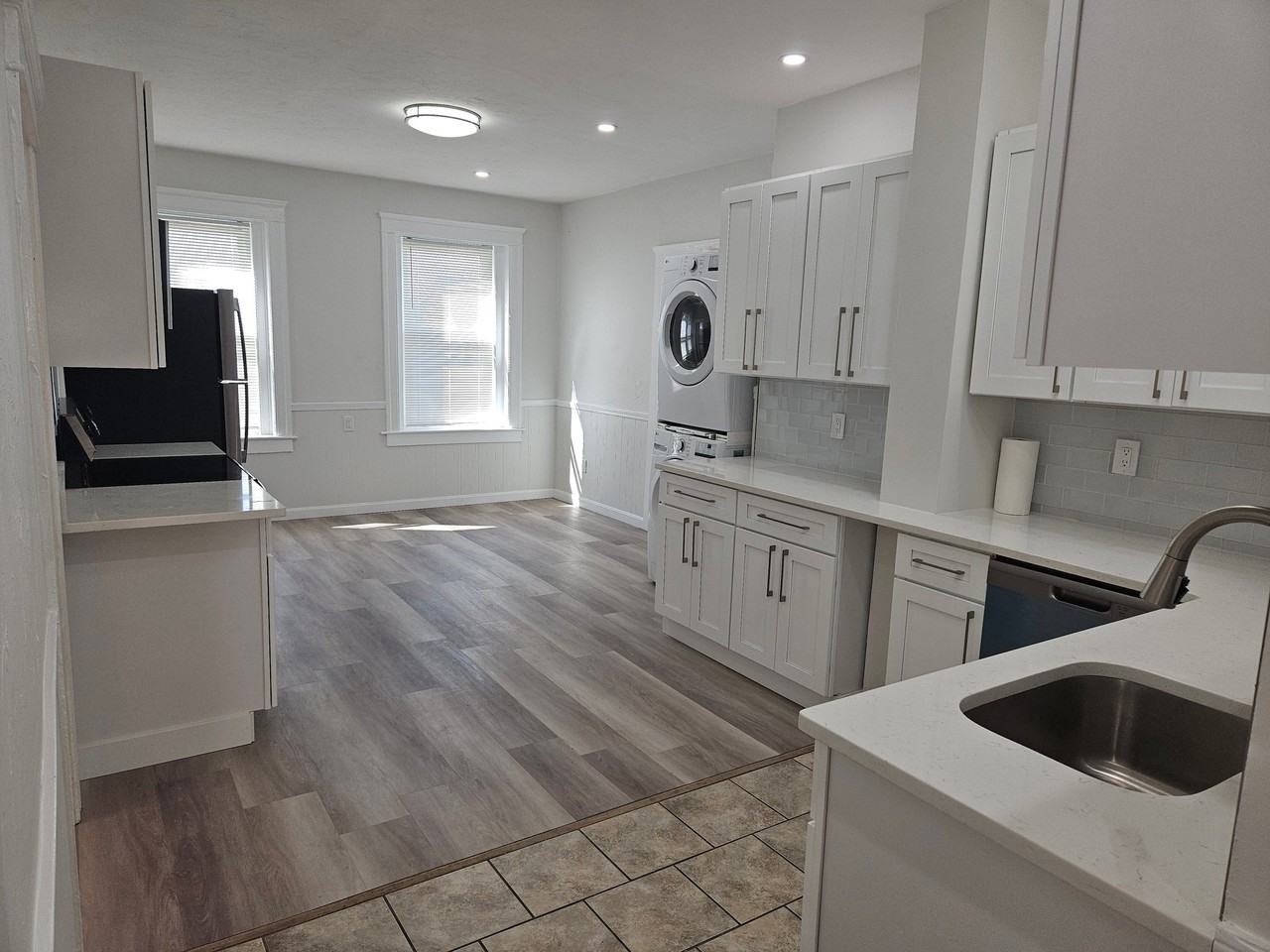 28 Orient St/30 Thorne St #30-1 - Photo 4 of 10