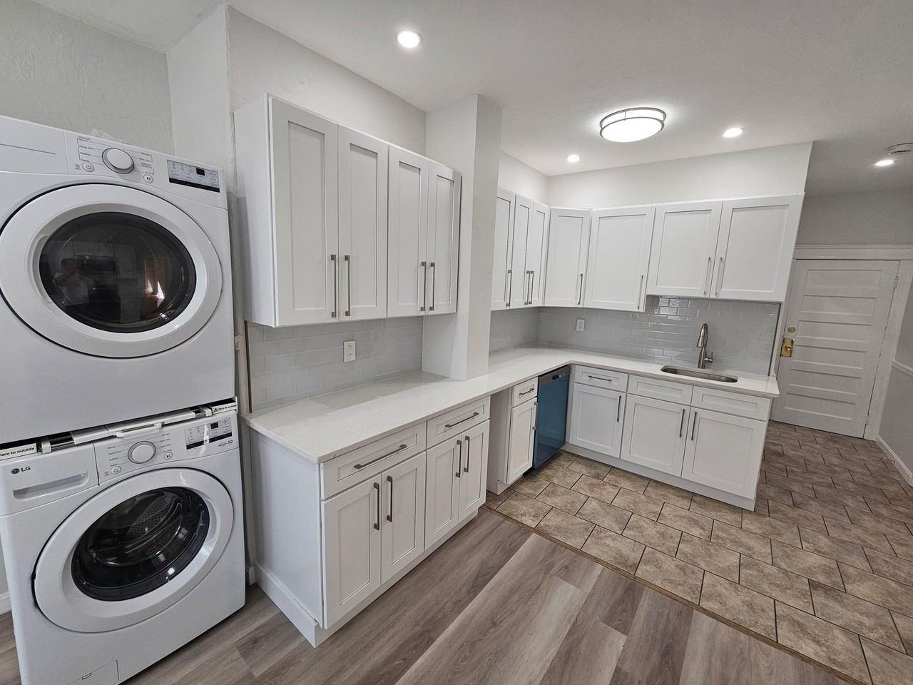 28 Orient St/30 Thorne St #30-1 - Photo 7 of 10