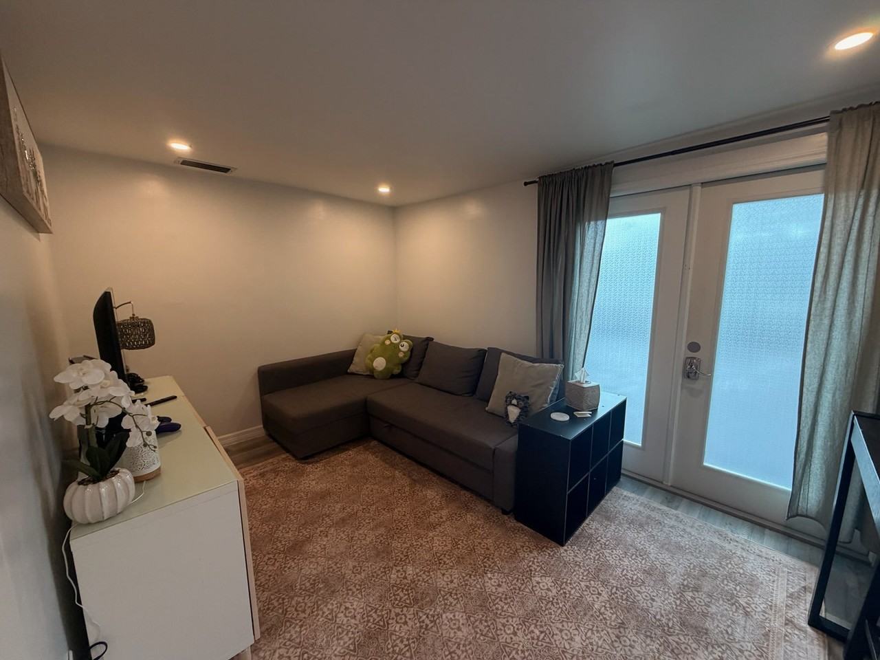 3355 Sw 22nd St #1 - Photo 4 of 18
