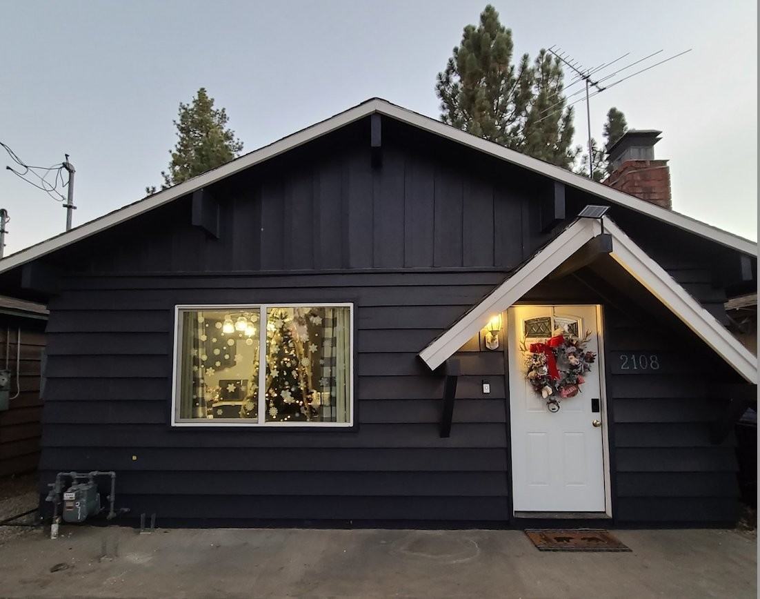2108 4th Ln - Photo 2 of 16