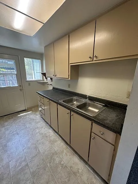 6301 Wexford Cir - Photo 6 of 15