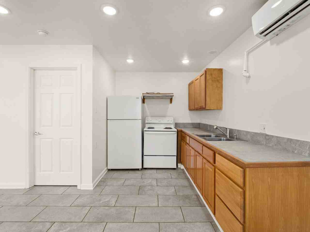 1001 Mcdonald Dr #11 - Photo 4 of 10
