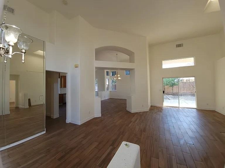 5797 W Decatur Ave - Photo 3 of 20