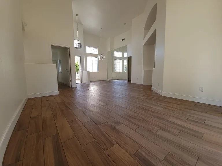 5797 W Decatur Ave - Photo 4 of 20