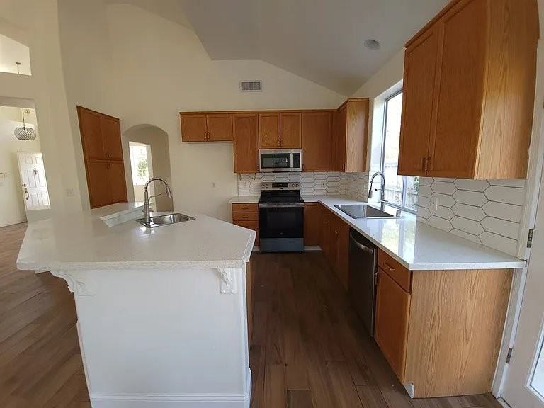 5797 W Decatur Ave - Photo 6 of 20
