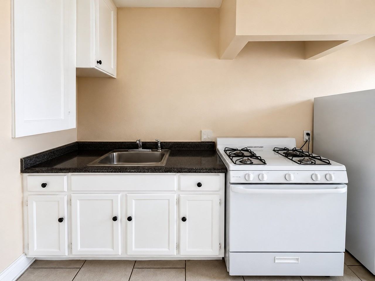 2877 San Marino St #107 - Photo 4 of 10