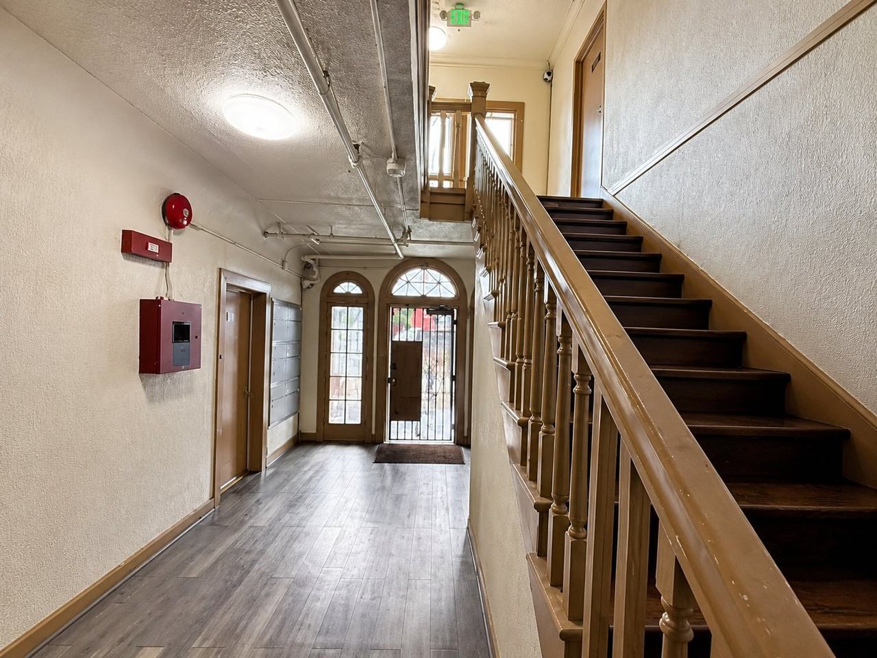 2877 San Marino St #107 - Photo 7 of 10