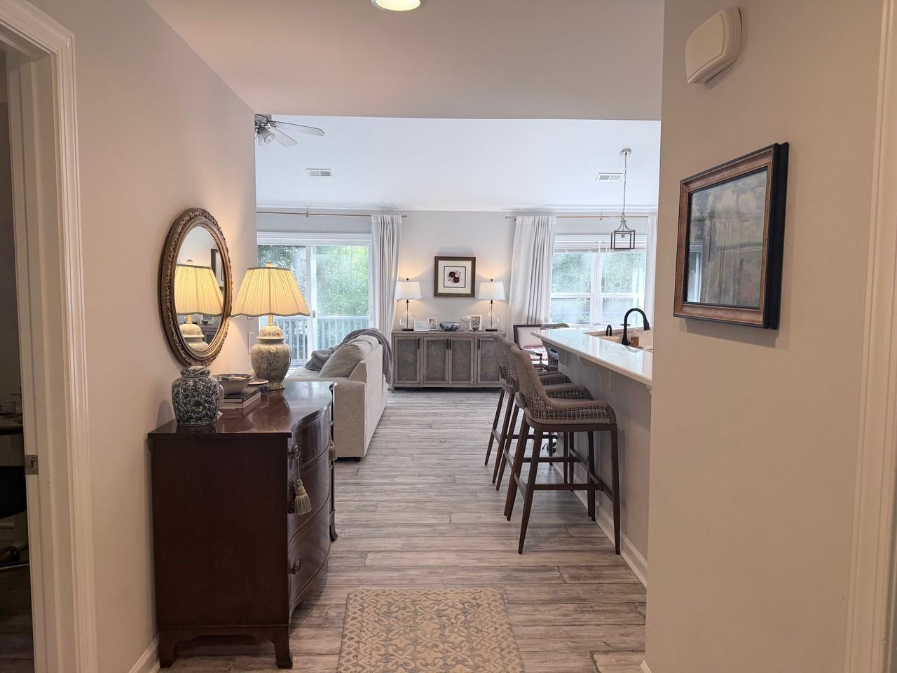 125 Bayside Dr - Photo 2 of 15