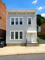 featured image of 20 Willow St #1