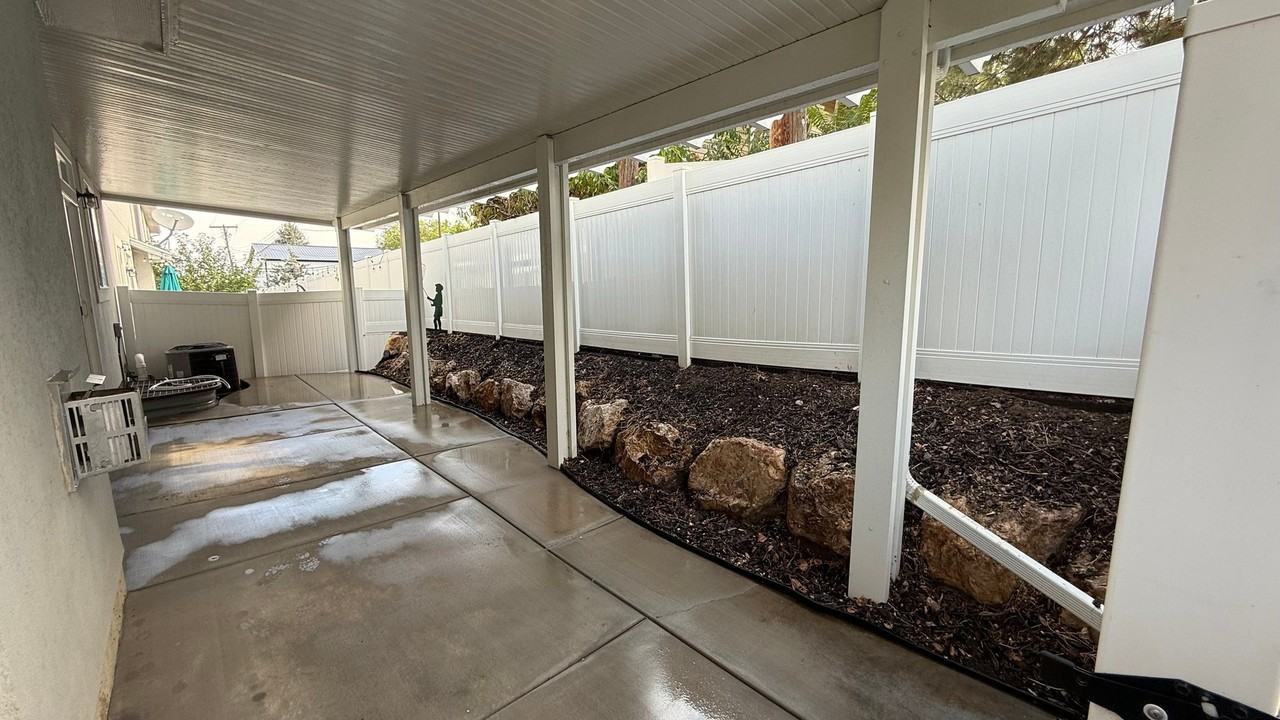 234 N Glenwood Way - Photo 5 of 20