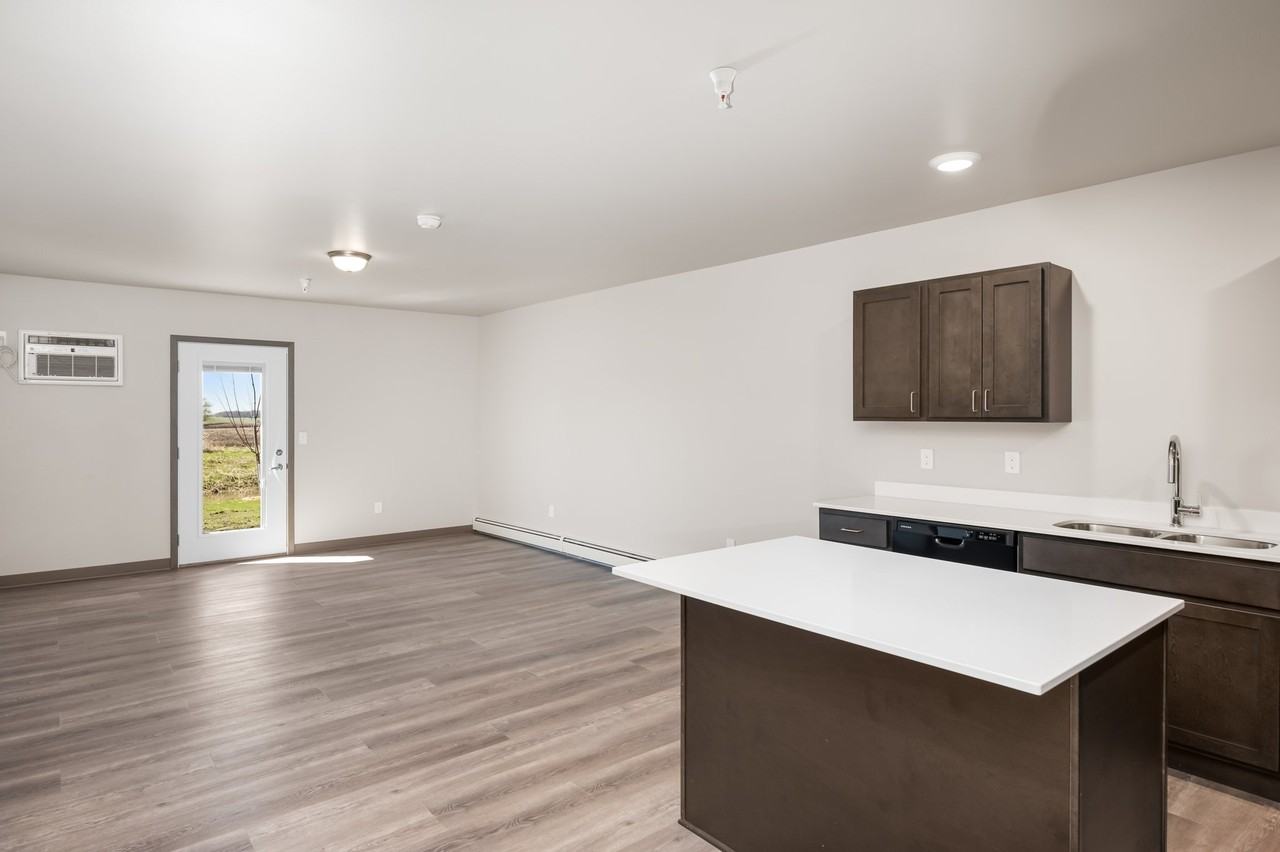 422 Lake St #105 - Photo 2 of 6