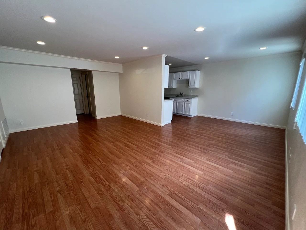 625 E Cypress Ave #B
