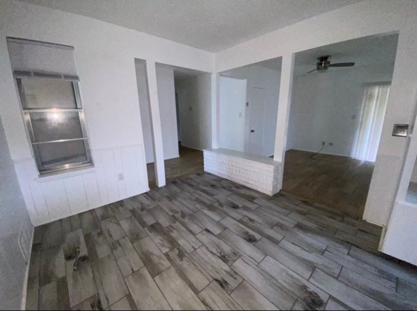 7105 S Mckinley Ave - Photo 4 of 20