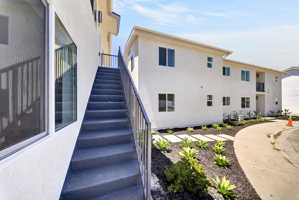 featured image of 776 W Wilson St #8