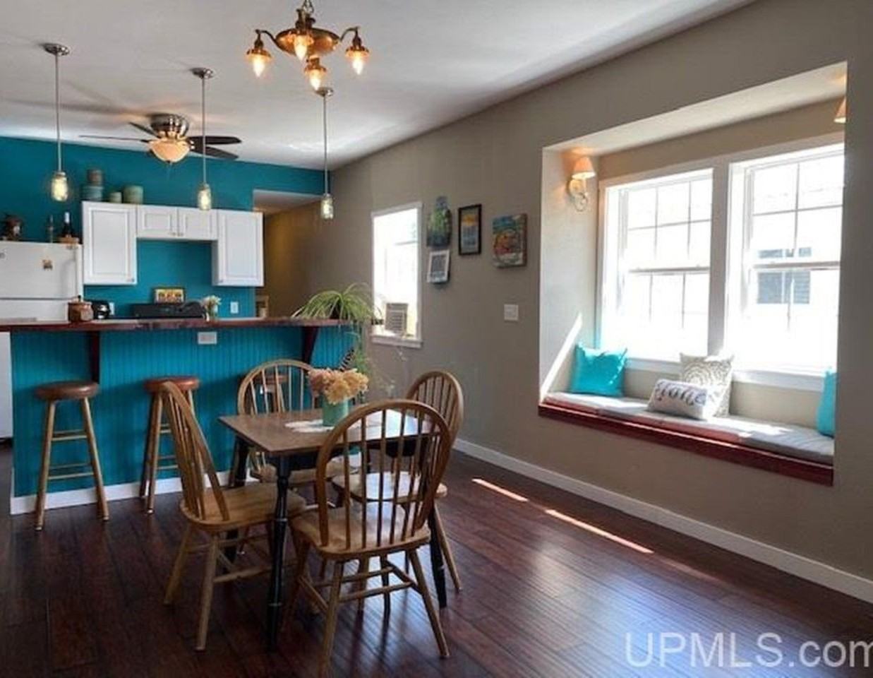 12 Oak St - Photo 6 of 10