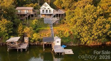 featured image of 138 Strand Rd