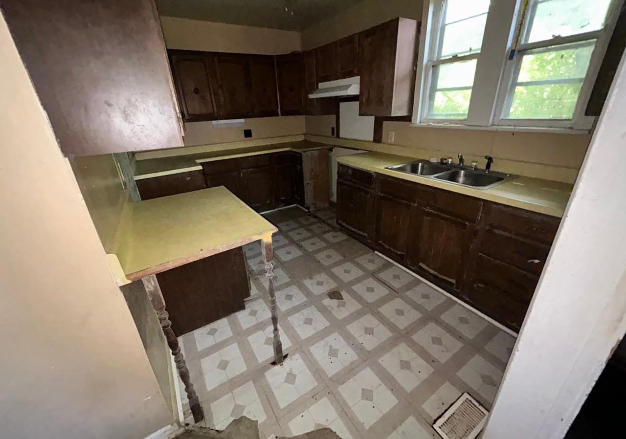989 W Packard St - Photo 5 of 20