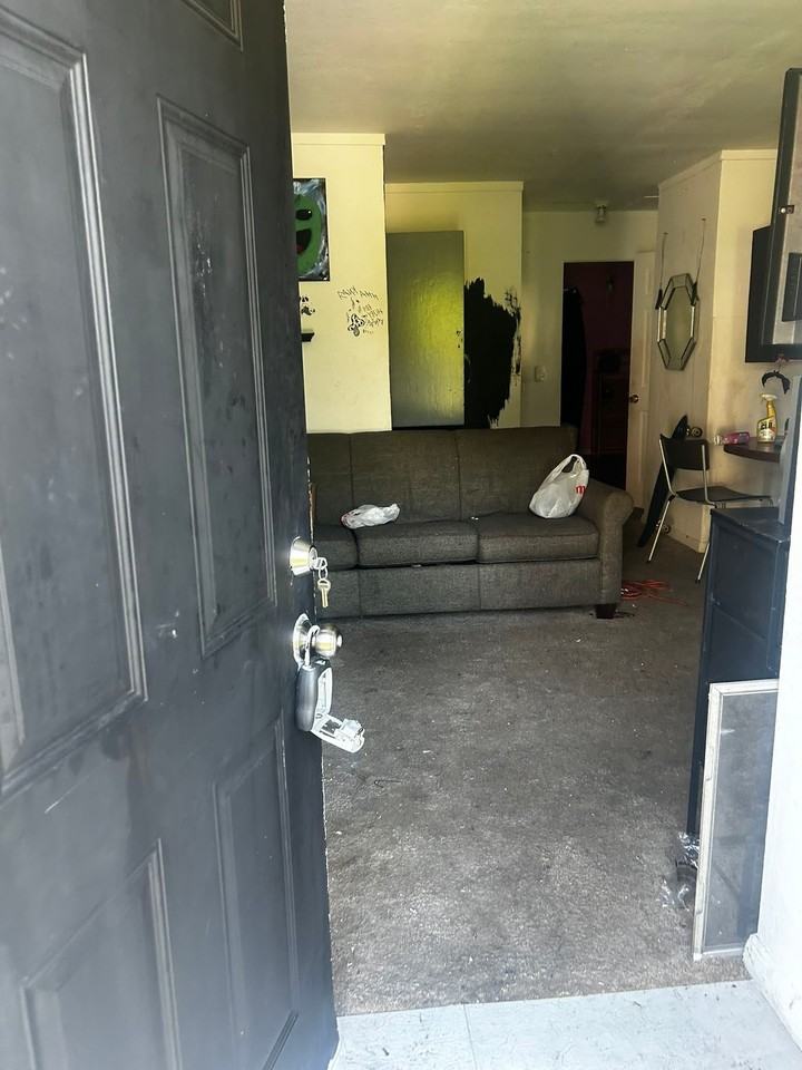 1847 N 56th St - Photo 4 of 29