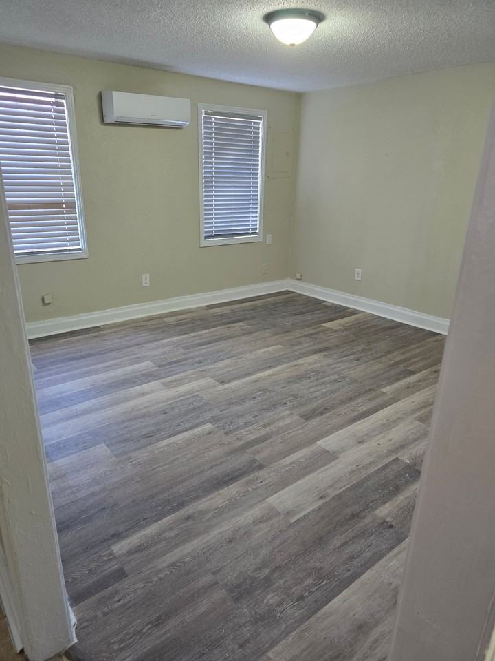 614 Fairview Ave #2