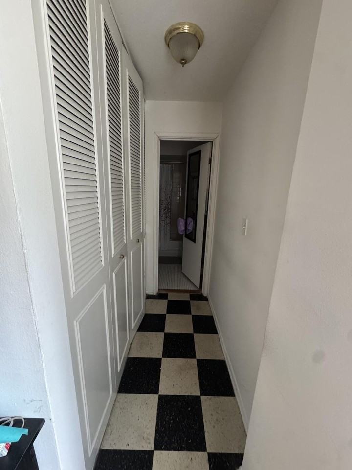 6250 N Kenmore Ave #209 - Photo 7 of 11
