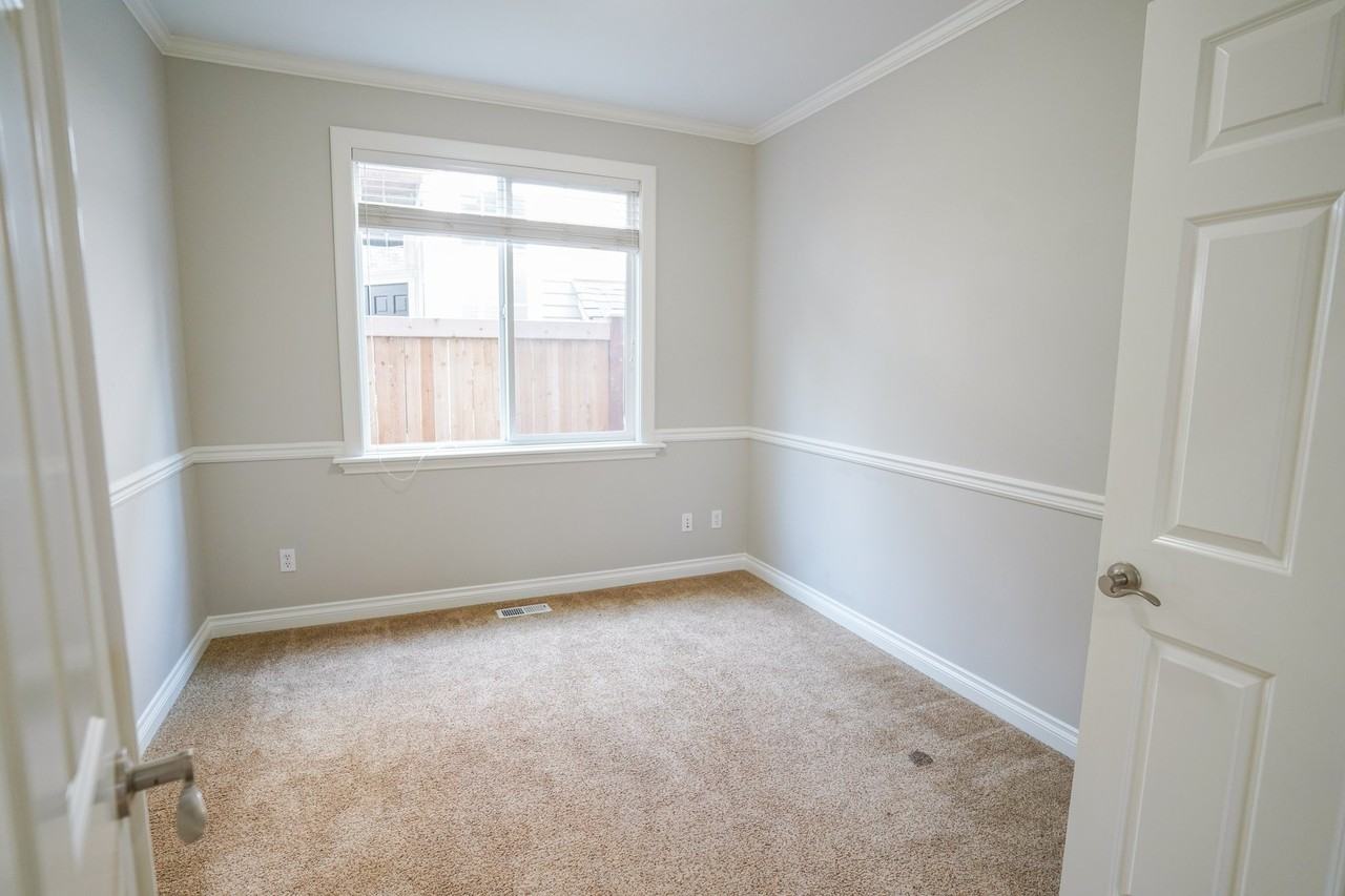1004 274th Pl Se - Photo 7 of 20
