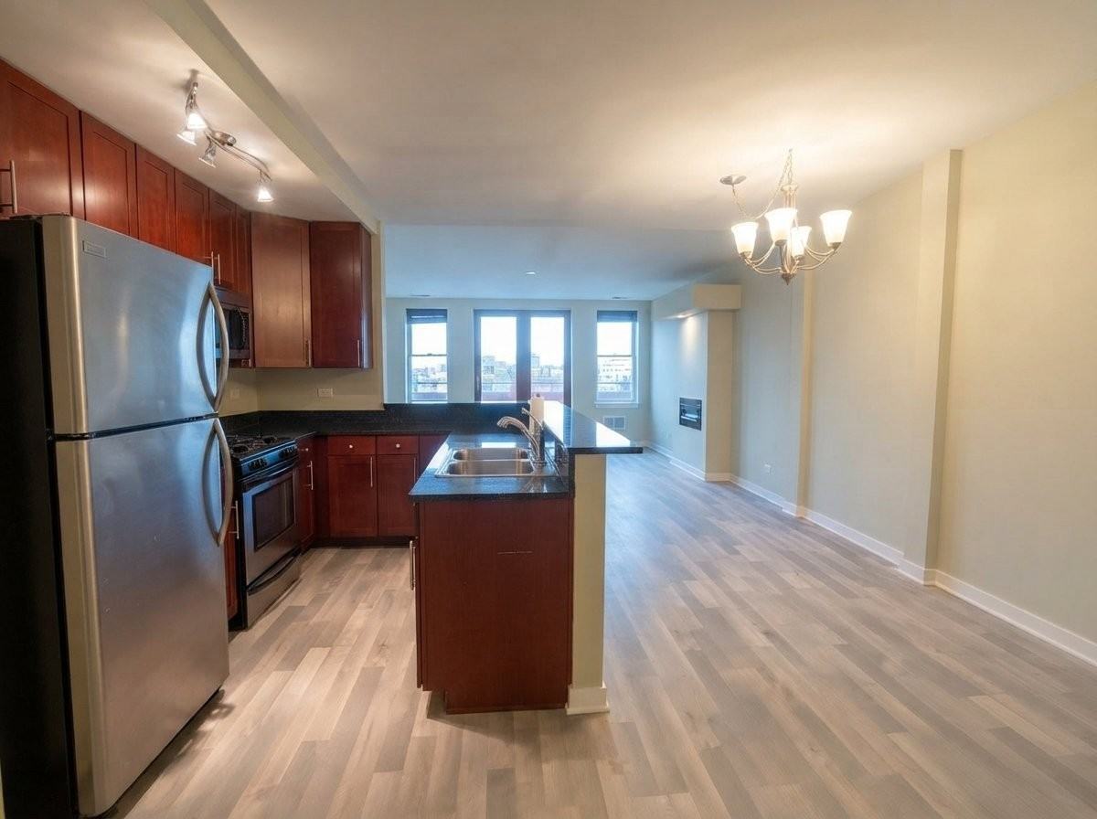 3550 W Montrose Ave #508 - Photo 2 of 15