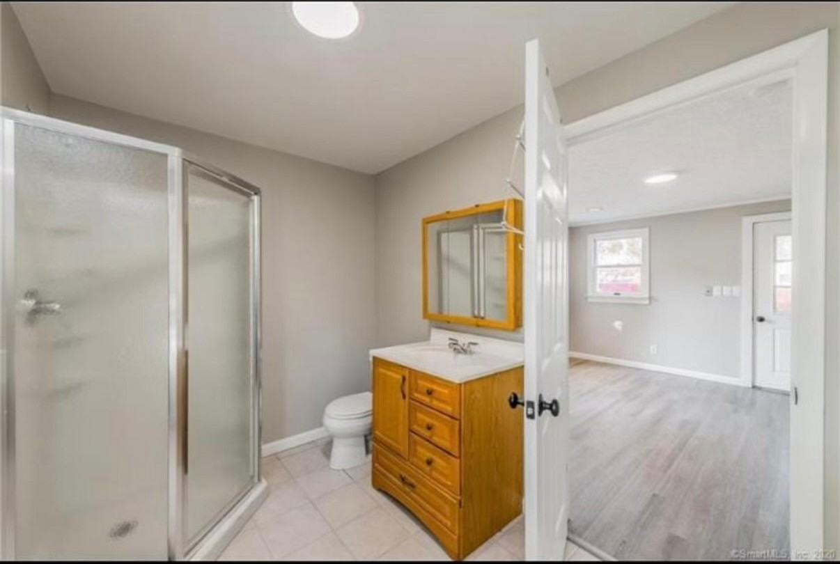25 Lafayette Ave - Photo 3 of 10