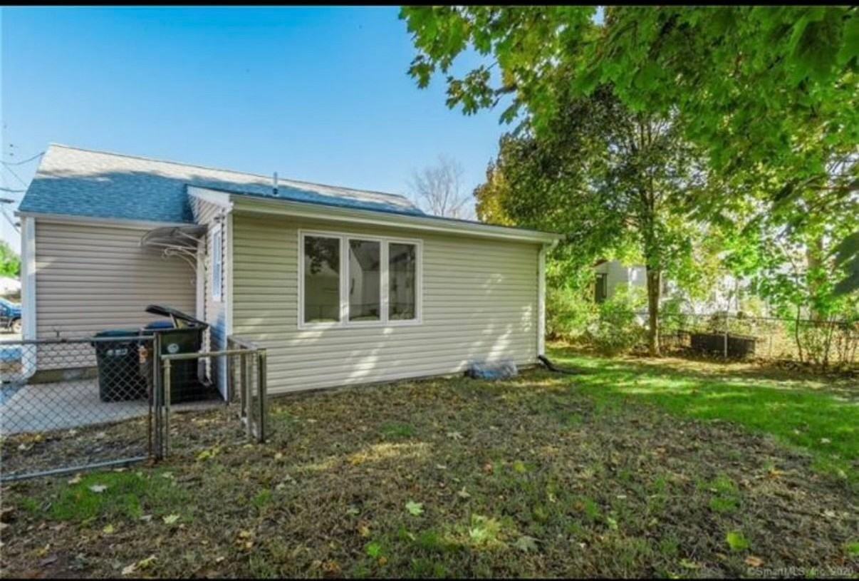 25 Lafayette Ave - Photo 4 of 10