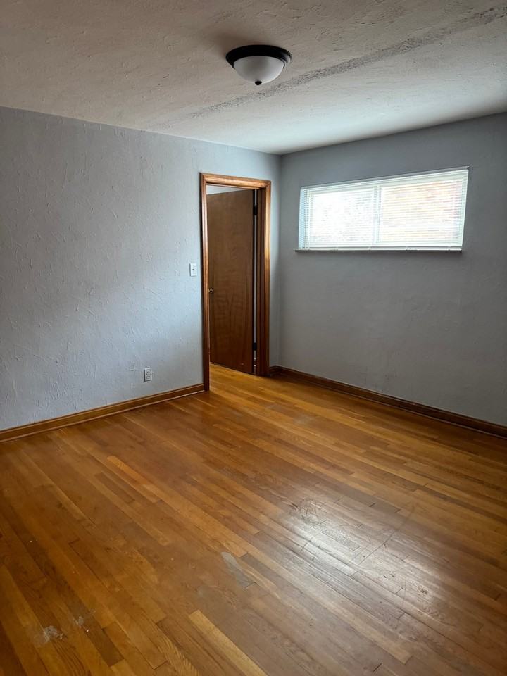 510 Madison Ave #2 - Photo 3 of 5