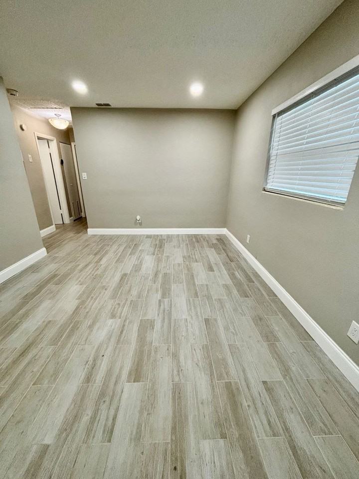 7727 Perugia Ave - Photo 6 of 16
